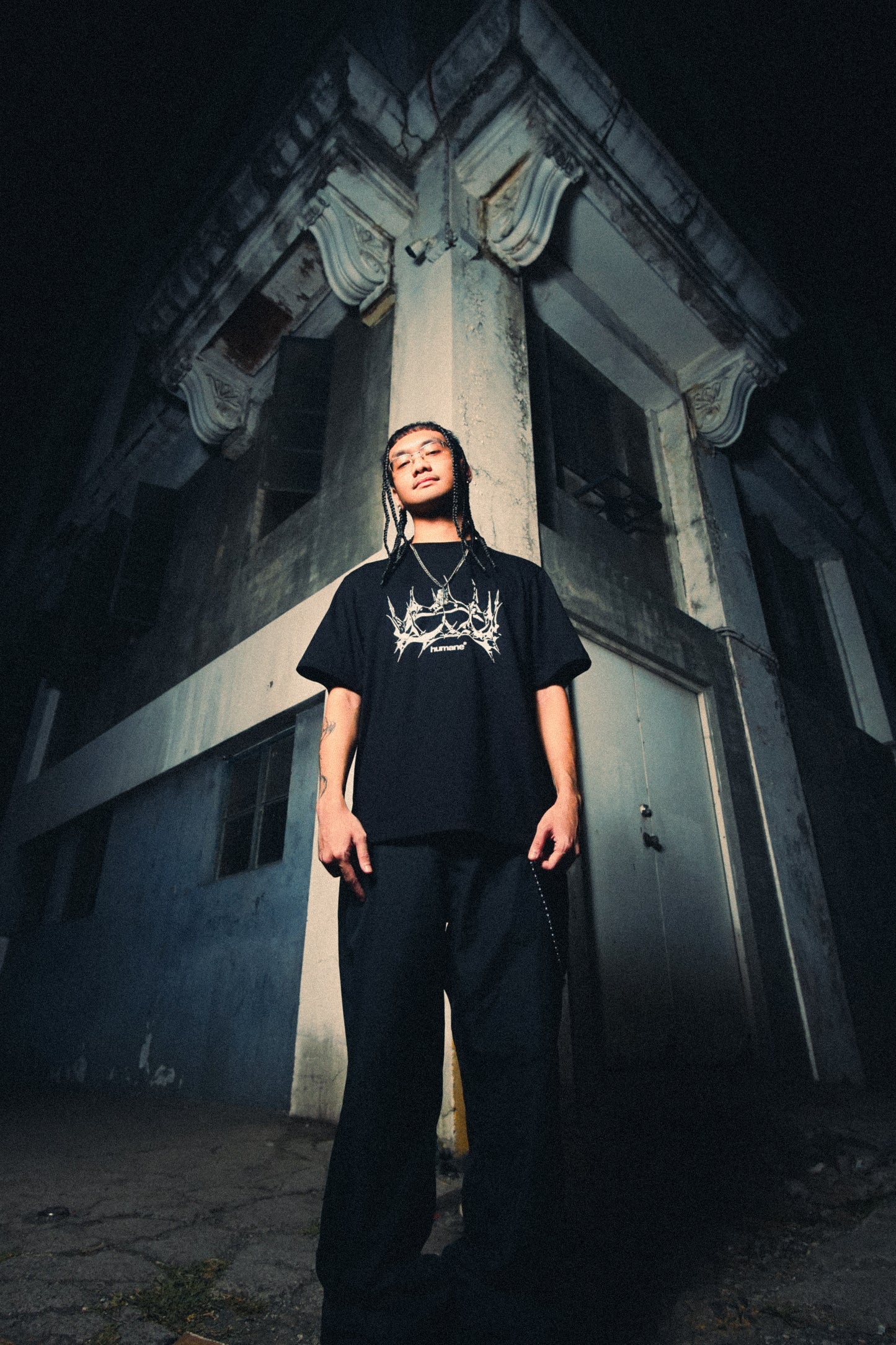 HUMANE CROWN TEE